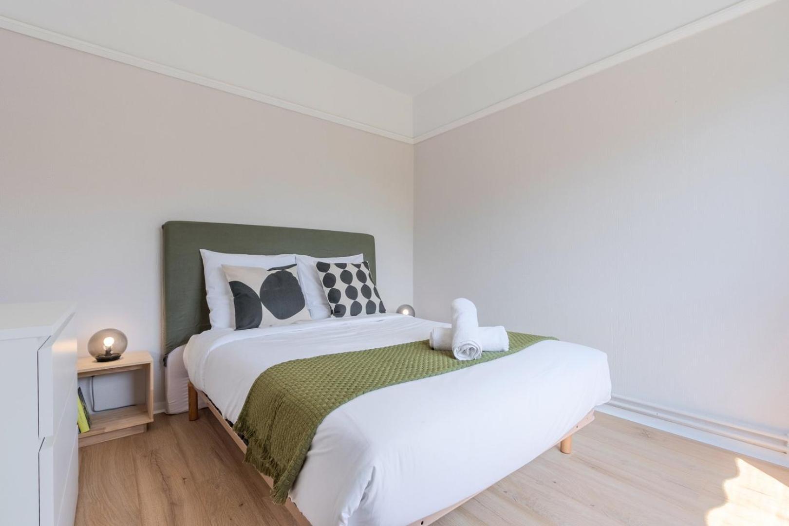 Spacious 3 Bedroom Apartment & Private Parking! Lambersart Extérieur photo